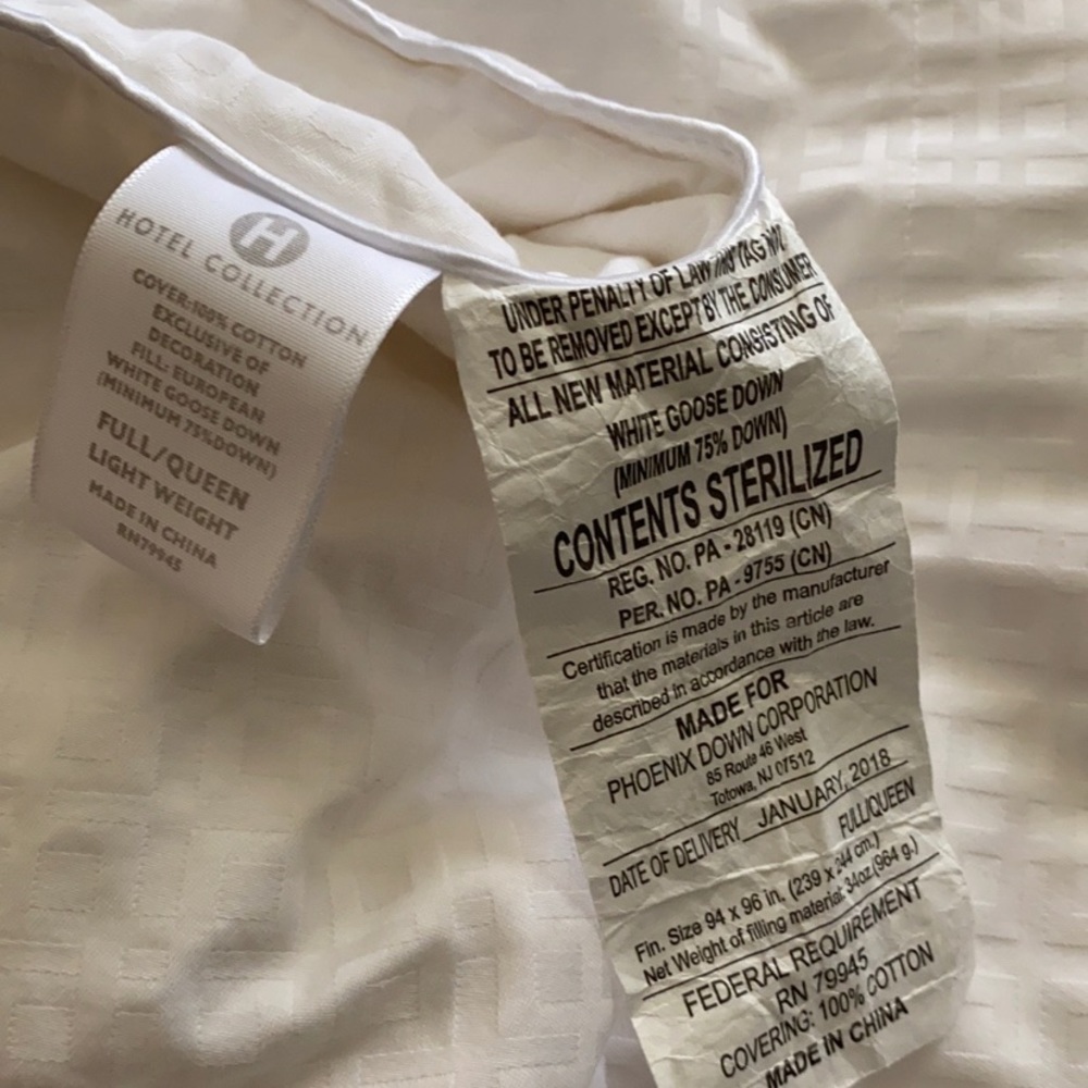 - Hotel Collection Goose Down Comforter - Picture 4 of 4